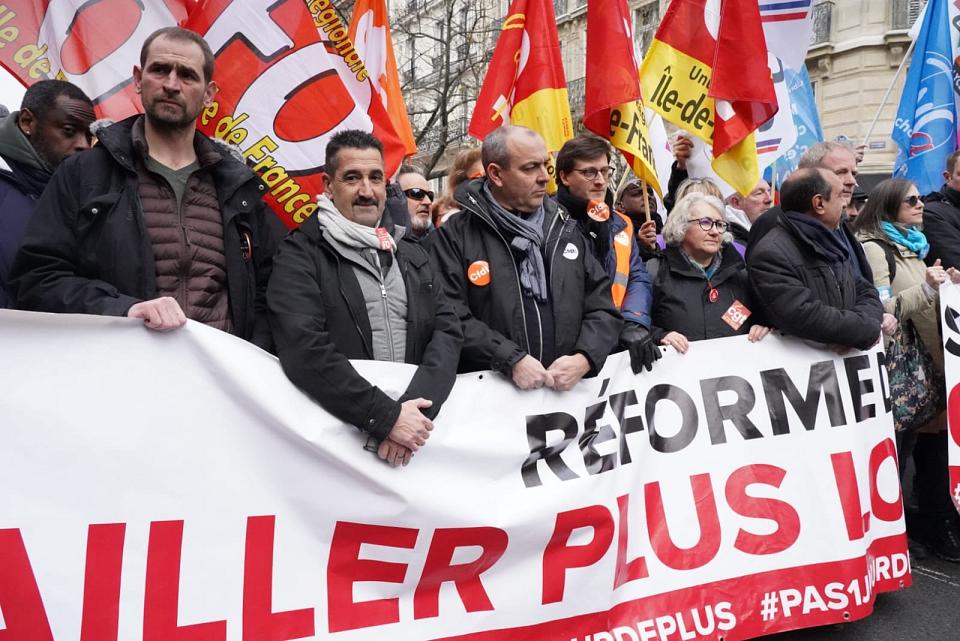 L'intersyndicale à la 4 ème journée de grève, montré une nouvelle fois la détermination des Français contre cette réforme.